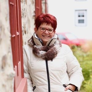 Meet your Posher, Diane